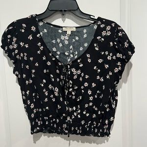 Ultra Flirt shirred Bottom, Flowered half shirt, Sz M
